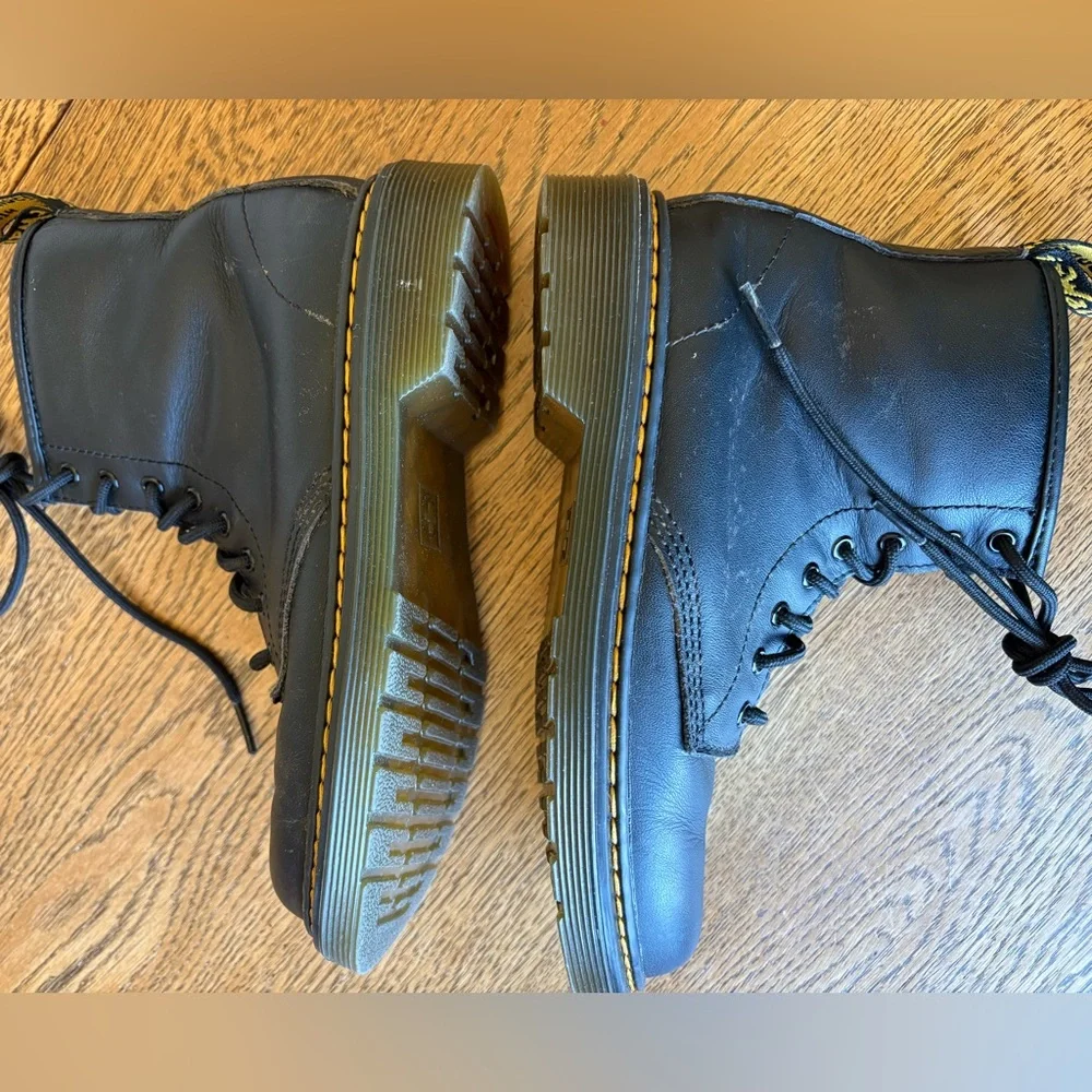 Doc Martens Junior boots, side zip and lace up size US-3/EU-34 model 15382